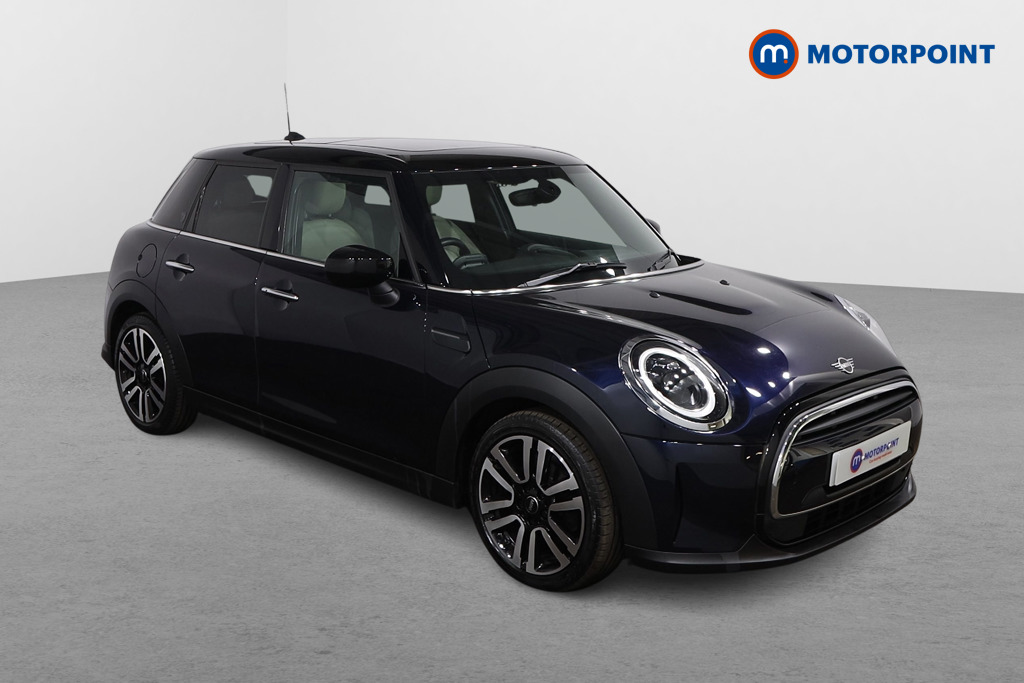 Mini Hatchback Cooper Exclusive Automatic Petrol Hatchback - Stock Number (1641097) - Drivers side front corner