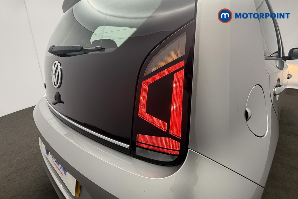 Volkswagen UP High Up Manual Petrol Hatchback - Stock Number (1641313) - 14th supplementary image