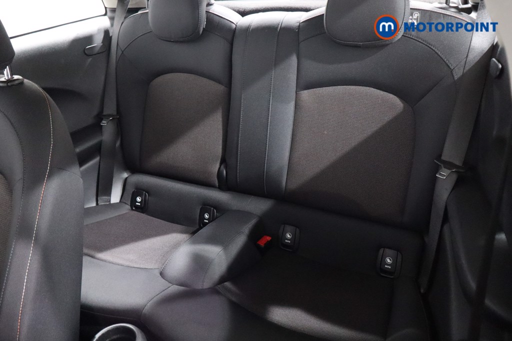 Mini Hatchback Cooper Classic Manual Petrol Hatchback - Stock Number (1641557) - 5th supplementary image