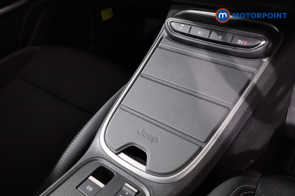 Jeep Avenger Summit Automatic Electric SUV - Stock Number (1641796) - 19th supplementary image