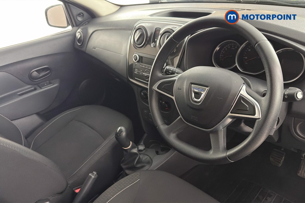 Dacia Sandero Essential Manual Petrol Hatchback - Stock Number (1628388) - 2nd supplementary image