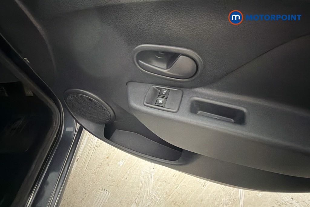 Dacia Sandero Essential Manual Petrol Hatchback - Stock Number (1628388) - 20th supplementary image