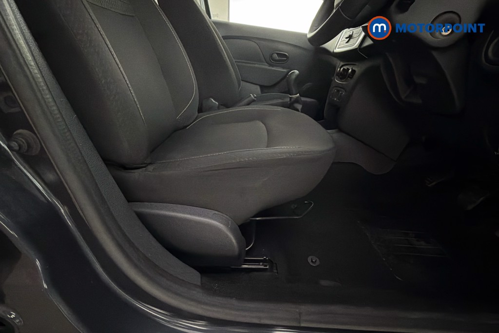 Dacia Sandero Essential Manual Petrol Hatchback - Stock Number (1628388) - 25th supplementary image