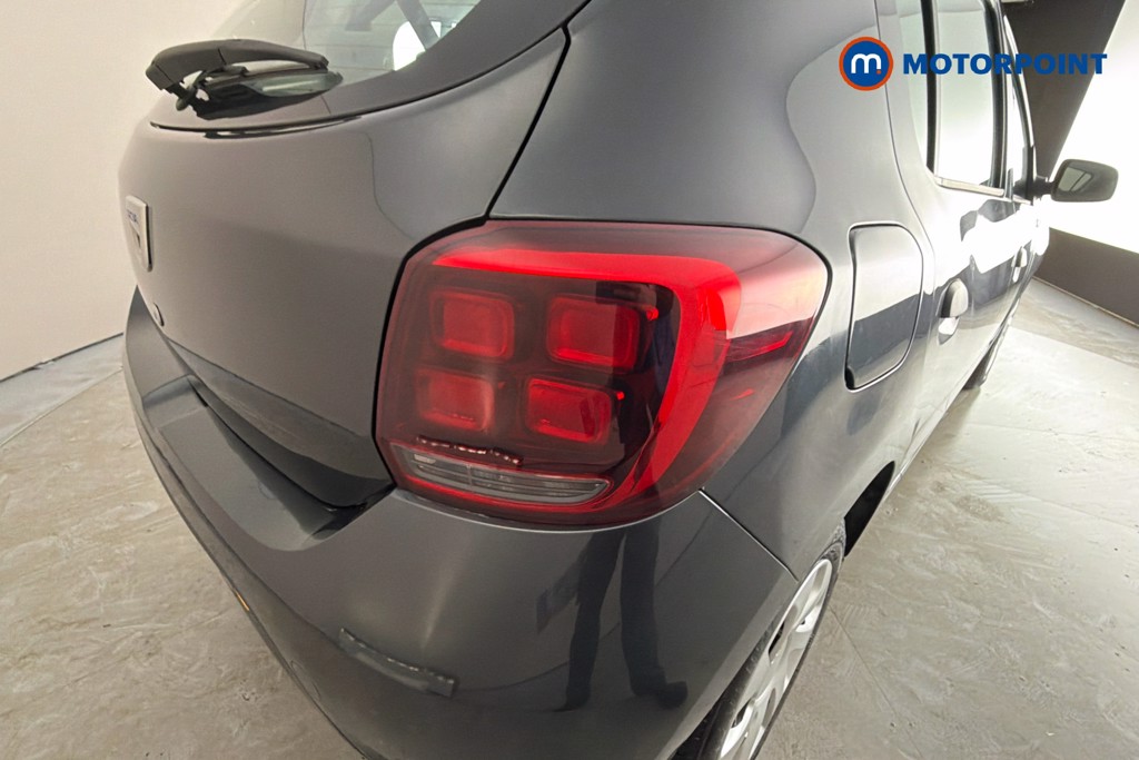 Dacia Sandero Essential Manual Petrol Hatchback - Stock Number (1628388) - 38th supplementary image