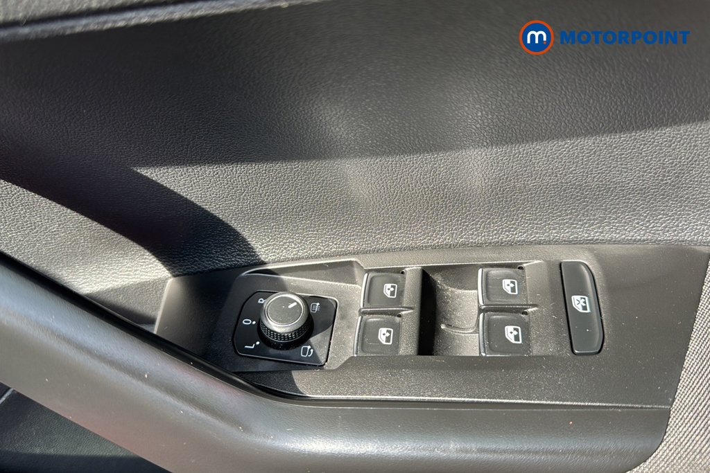 Volkswagen Polo R-Line Automatic Petrol Hatchback - Stock Number (1629297) - 19th supplementary image