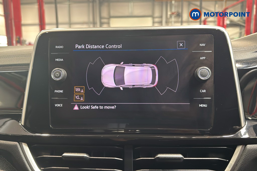Volkswagen T-Roc R-Line Manual Petrol SUV - Stock Number (1632088) - 13th supplementary image