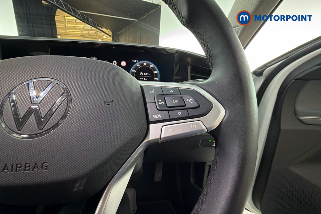 Volkswagen Passat Life Automatic Petrol Plug-In Hybrid Estate - Stock Number (1632937) - 4th supplementary image