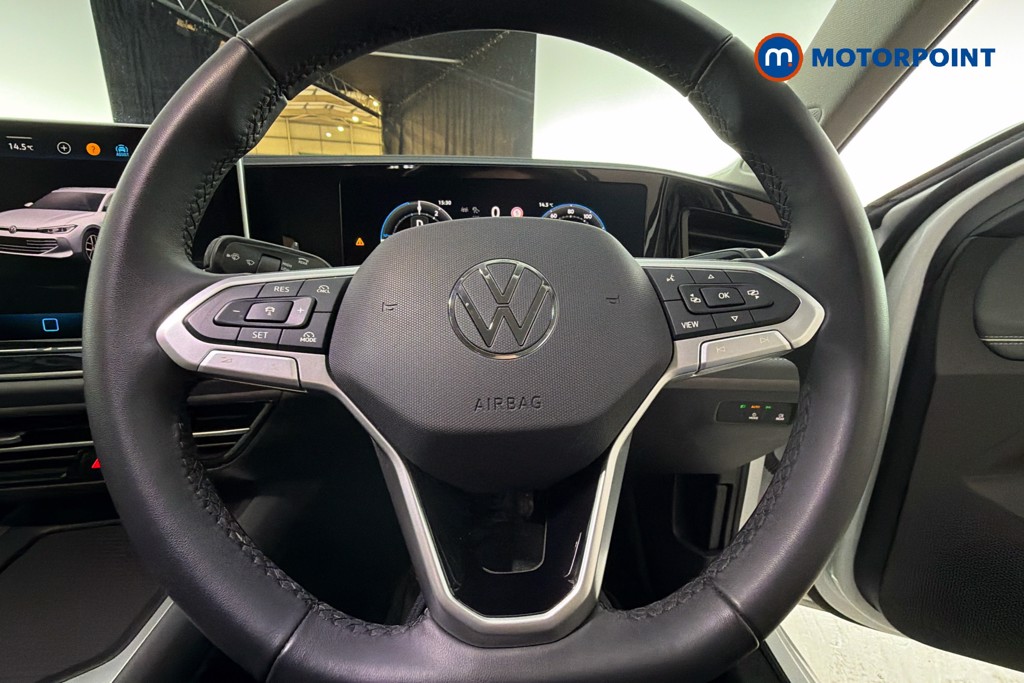 Volkswagen Passat Life Automatic Petrol Plug-In Hybrid Estate - Stock Number (1632937) - 5th supplementary image