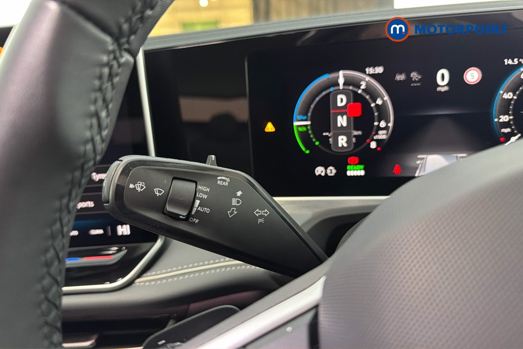 Volkswagen Passat Life Automatic Petrol Plug-In Hybrid Estate - Stock Number (1632937) - 6th supplementary image