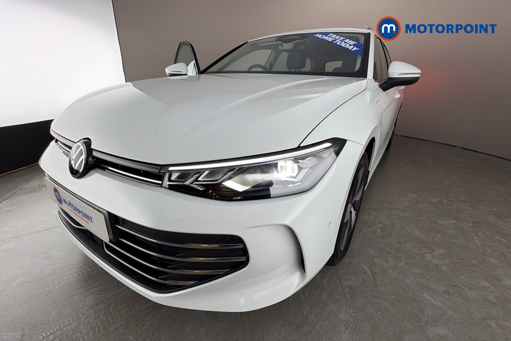 Volkswagen Passat Life Automatic Petrol Plug-In Hybrid Estate - Stock Number (1632937) - 44th supplementary image