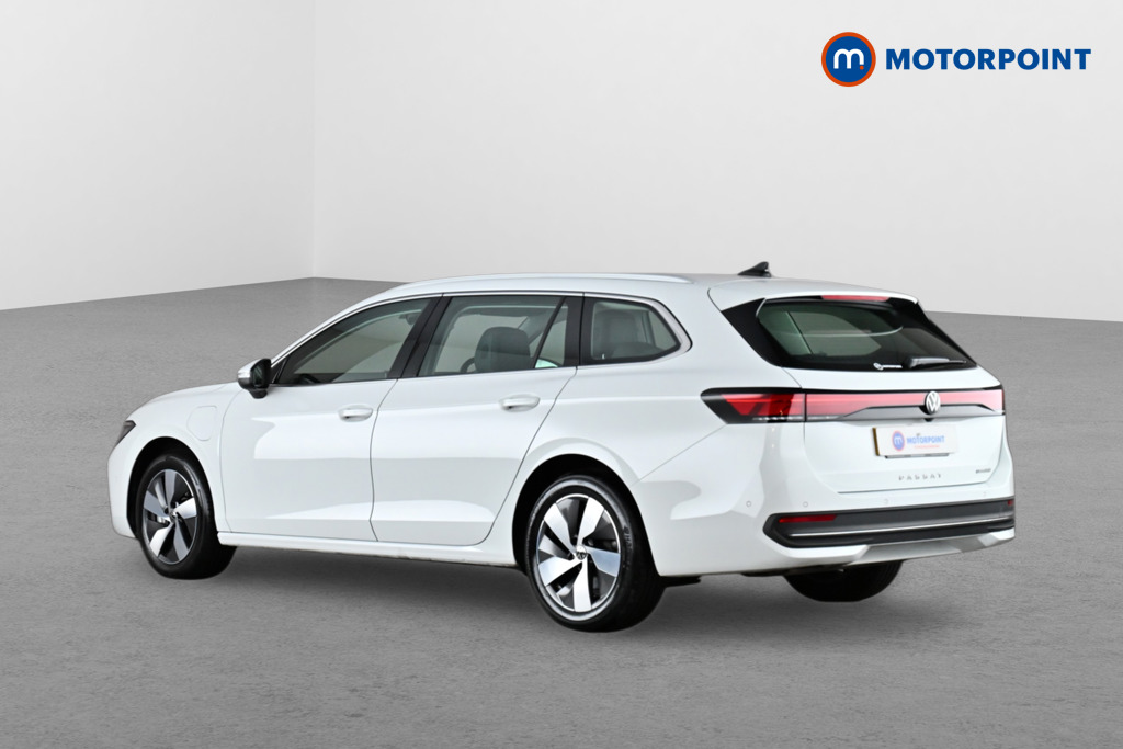 Volkswagen Passat Life Automatic Petrol Plug-In Hybrid Estate - Stock Number (1632937) - Passenger side rear corner