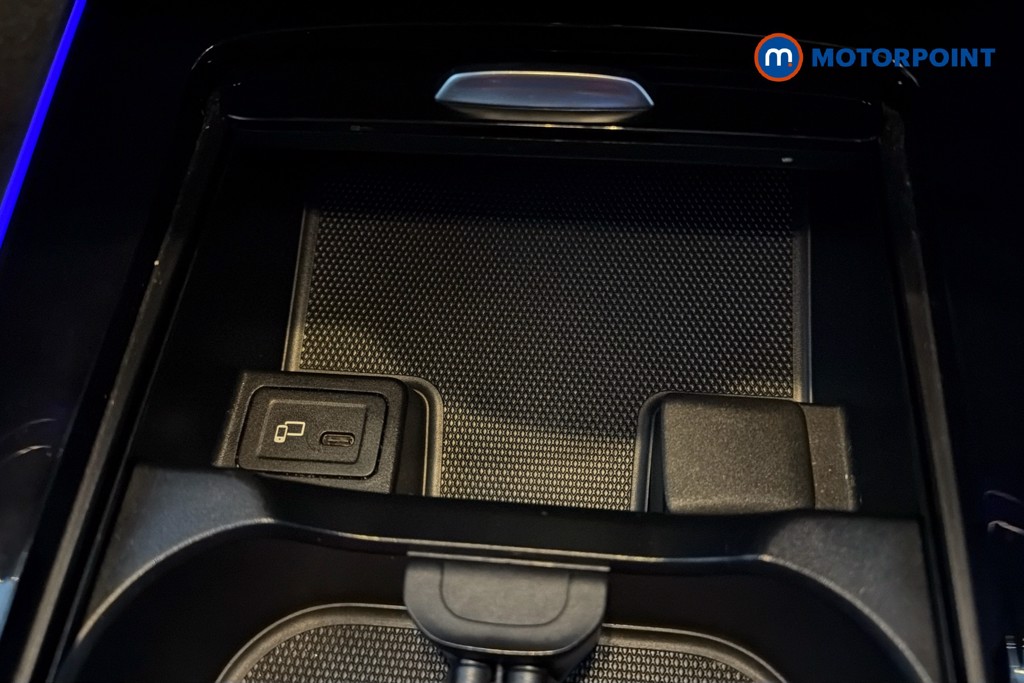 Mercedes-Benz GLB Amg Line Automatic Petrol SUV - Stock Number (1634274) - 17th supplementary image