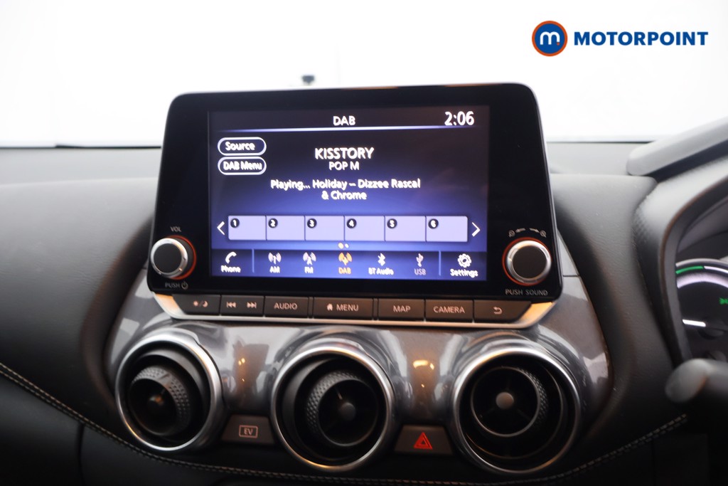 Nissan Juke N-Connecta Automatic Petrol-Electric Hybrid SUV - Stock Number (1637513) - 5th supplementary image