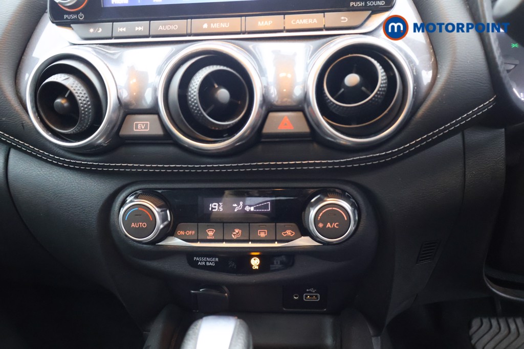 Nissan Juke N-Connecta Automatic Petrol-Electric Hybrid SUV - Stock Number (1637513) - 6th supplementary image