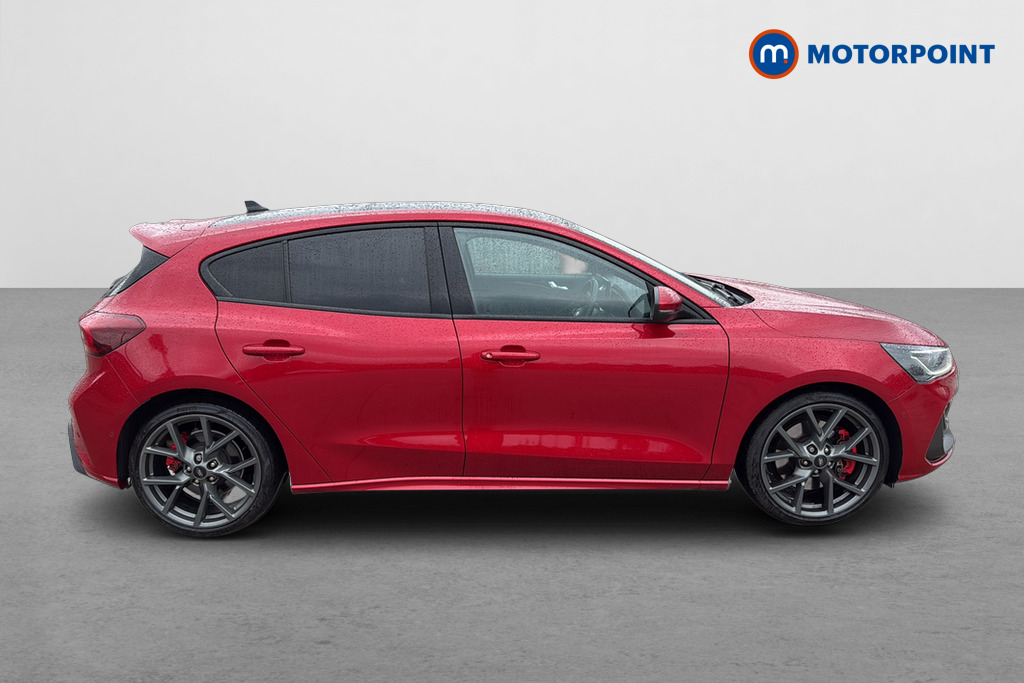 Ford Focus ST Manual Petrol Hatchback - Stock Number (1640428) - Passenger side