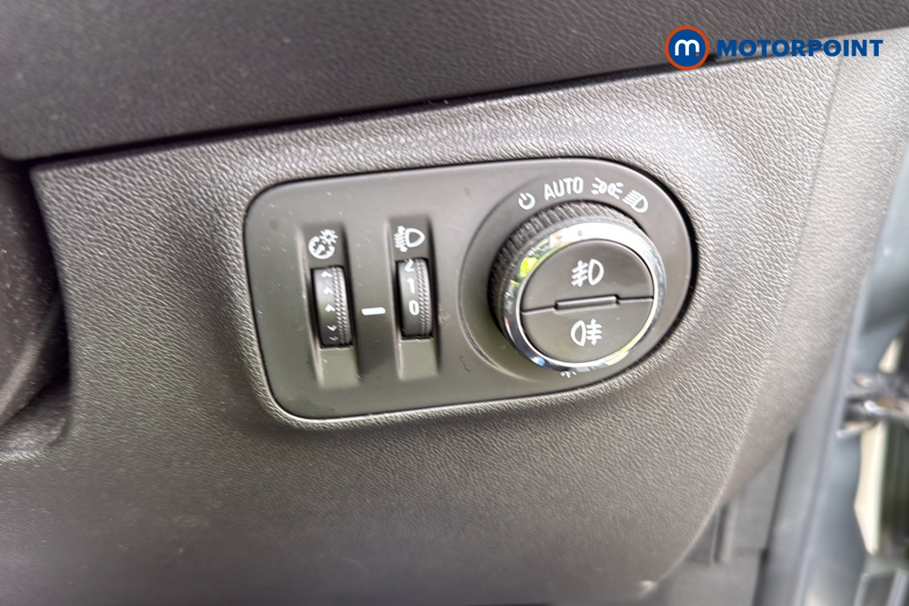 Vauxhall Corsa Sri Nav Manual Petrol Hatchback - Stock Number (1597265) - 11th supplementary image