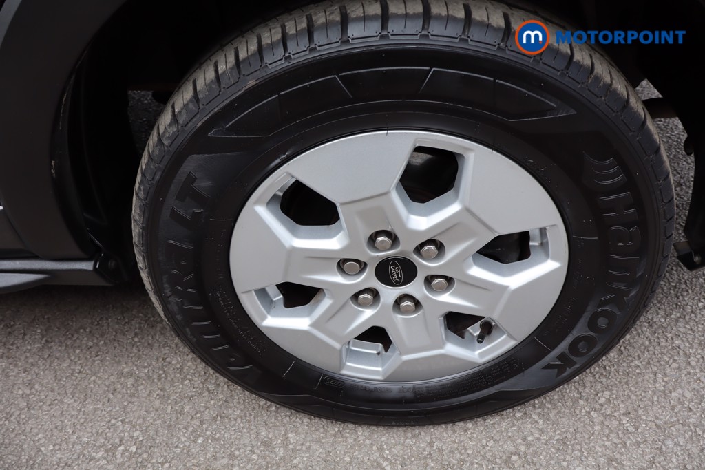 Ford Transit Limited Automatic Diesel Medium Roof Van - Stock Number (1611987) - 7th supplementary image