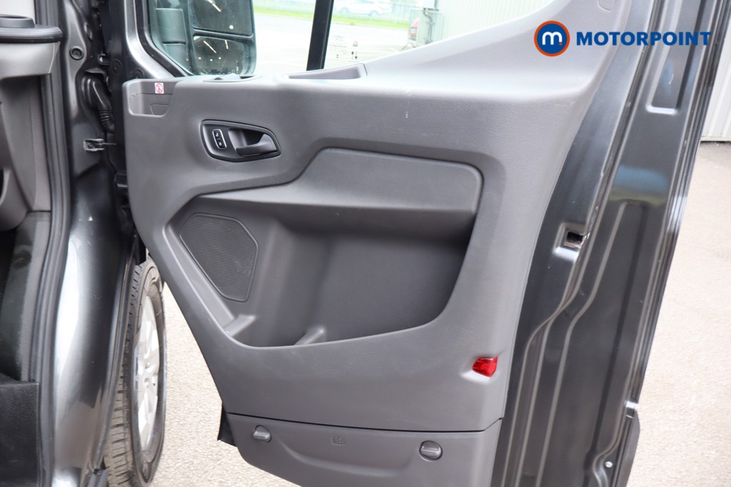 Ford Transit Limited Automatic Diesel Medium Roof Van - Stock Number (1611987) - 20th supplementary image