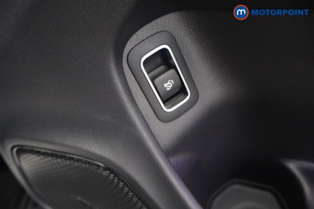 Mercedes-Benz CLA Amg Line Automatic Petrol Coupe - Stock Number (1623417) - 18th supplementary image