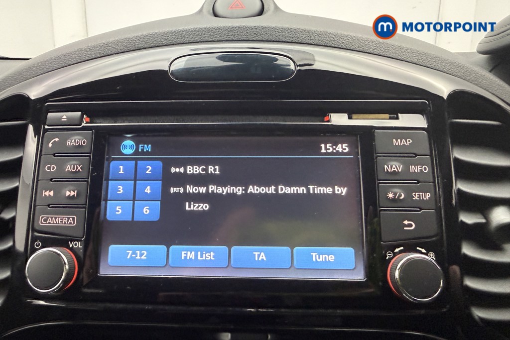 Nissan Juke Tekna Automatic Petrol SUV - Stock Number (1627957) - 4th supplementary image