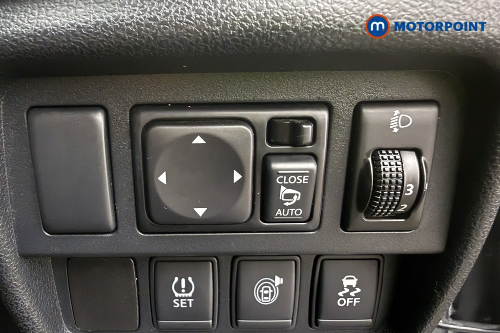 Nissan Juke Tekna Automatic Petrol SUV - Stock Number (1627957) - 17th supplementary image