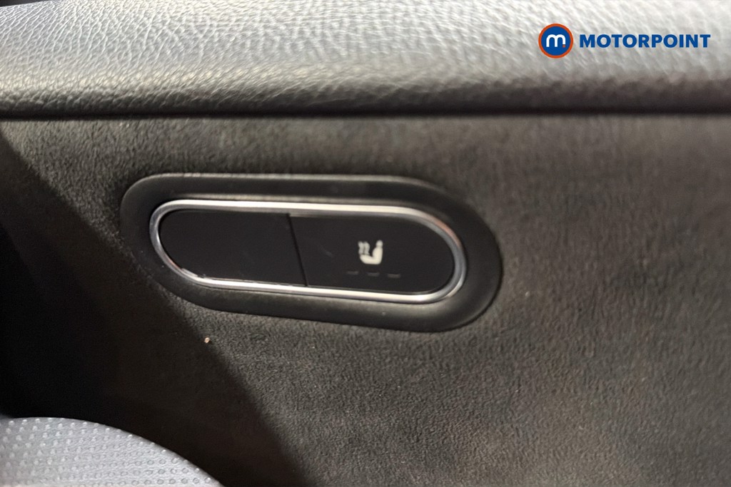 Mercedes-Benz A Class Amg Line Automatic Petrol Hatchback - Stock Number (1632097) - 14th supplementary image