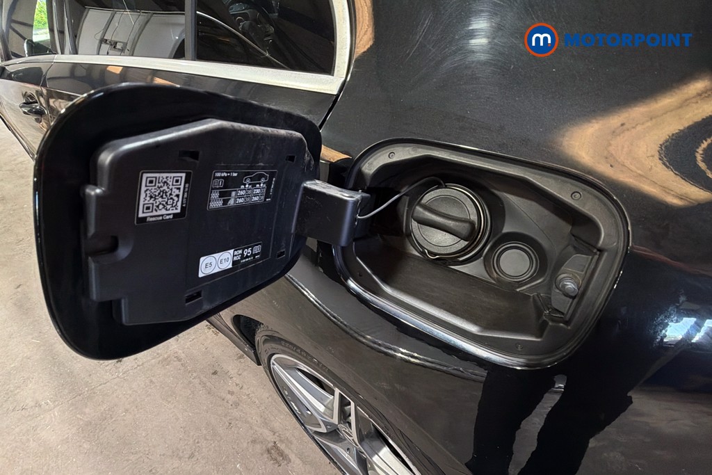 Mercedes-Benz A Class Amg Line Automatic Petrol Hatchback - Stock Number (1632097) - 41st supplementary image