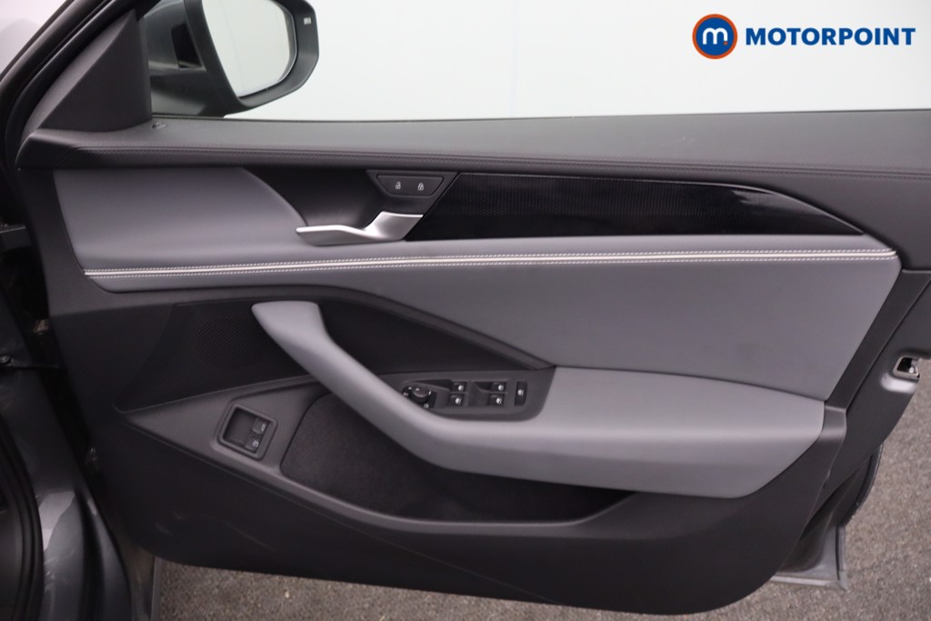 Volkswagen Passat Life Automatic Petrol Plug-In Hybrid Estate - Stock Number (1632870) - 10th supplementary image