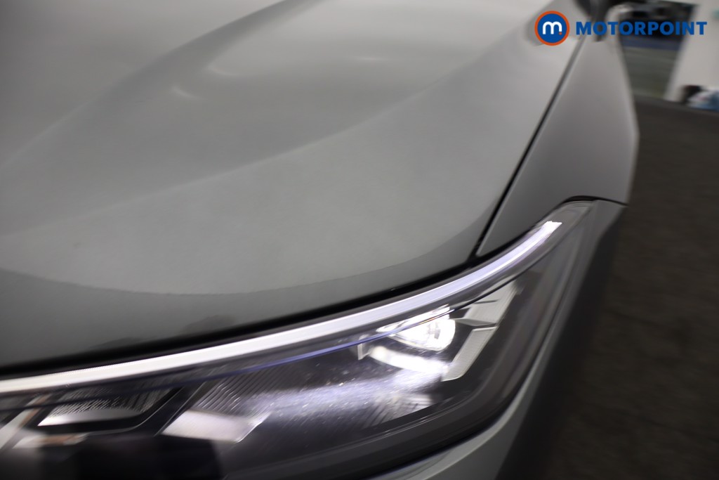 Volkswagen Passat Life Automatic Petrol Plug-In Hybrid Estate - Stock Number (1632870) - 27th supplementary image