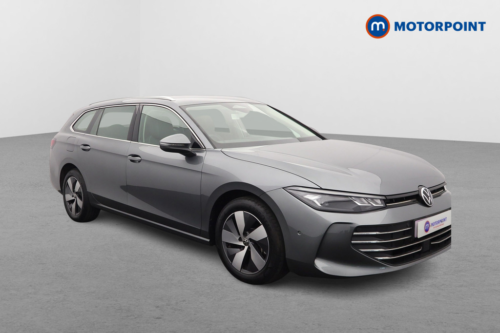 Volkswagen Passat Life Automatic Petrol Plug-In Hybrid Estate - Stock Number (1632870) - Drivers side front corner