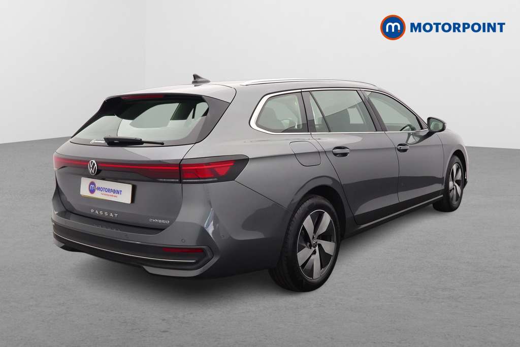 Volkswagen Passat Life Automatic Petrol Plug-In Hybrid Estate - Stock Number (1632870) - Drivers side rear corner