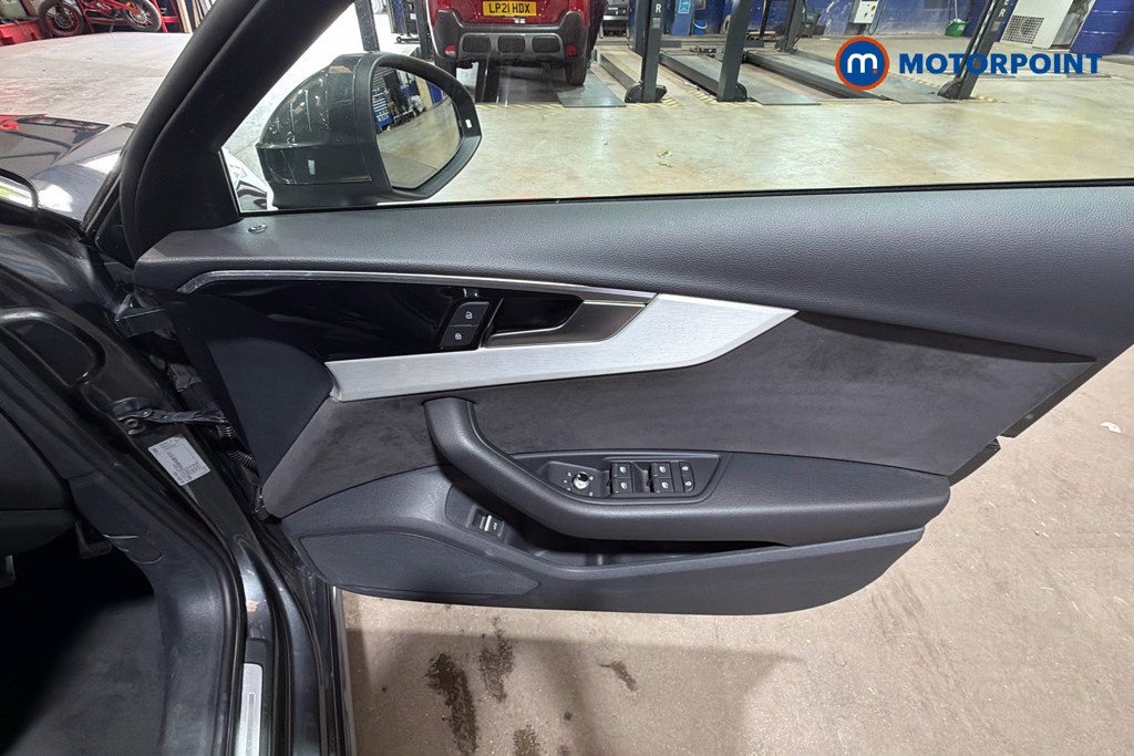 Audi A4 S Line Automatic Diesel Estate - Stock Number (1634975) - 19th supplementary image