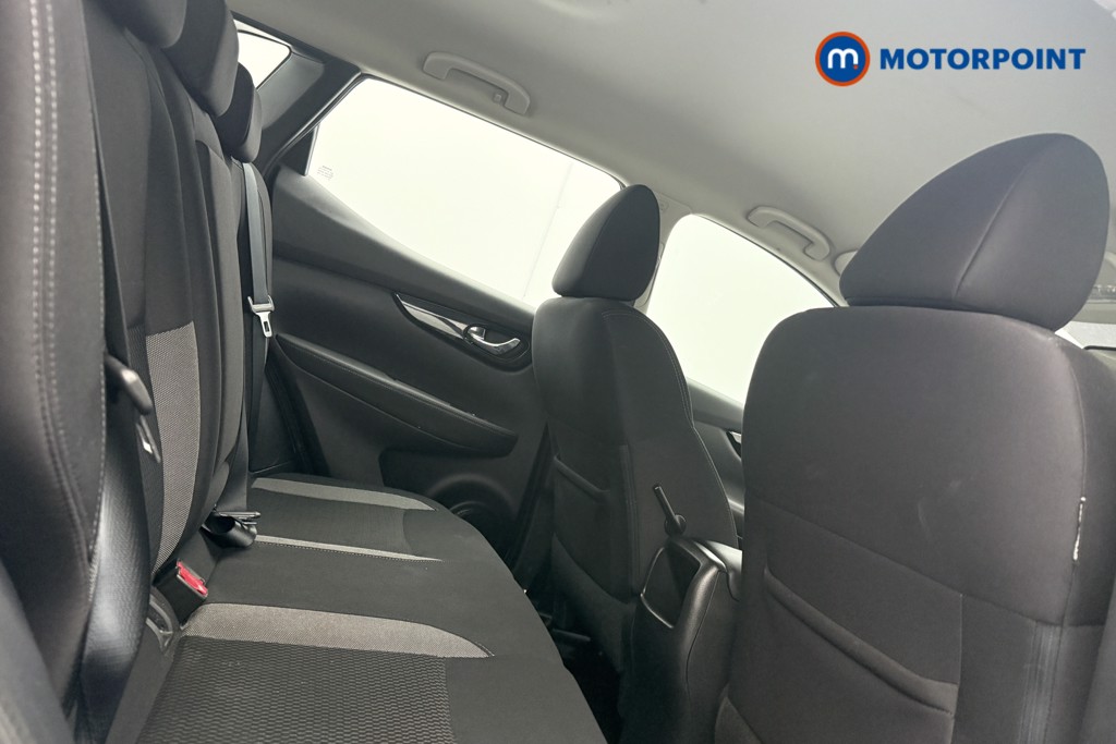 Nissan Qashqai Acenta Premium Manual Diesel SUV - Stock Number (1635393) - 9th supplementary image