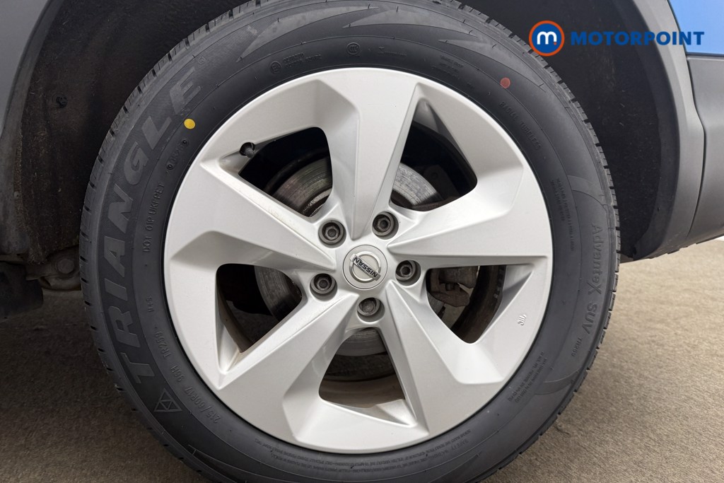 Nissan Qashqai Acenta Premium Manual Diesel SUV - Stock Number (1635393) - 13th supplementary image