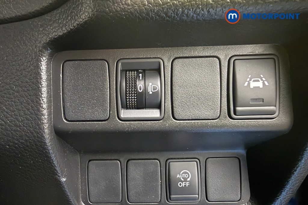 Nissan Qashqai Acenta Premium Manual Diesel SUV - Stock Number (1635393) - 17th supplementary image