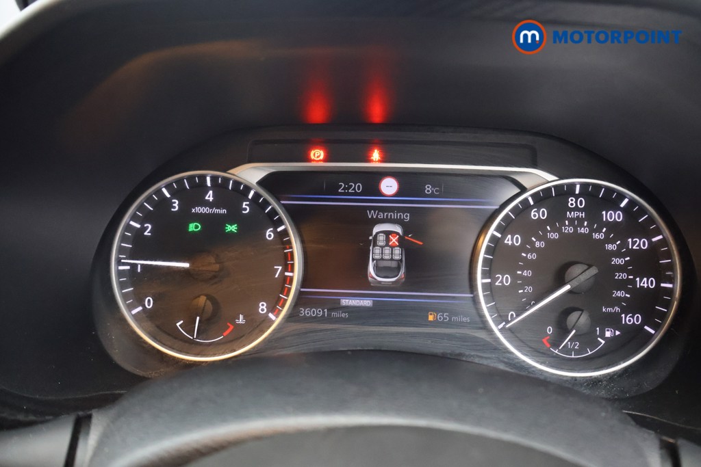 Nissan Juke N-Connecta Manual Petrol SUV - Stock Number (1635819) - 2nd supplementary image