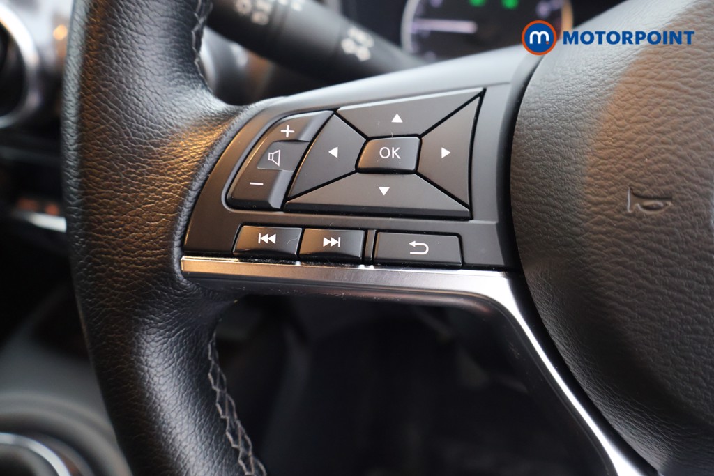 Nissan Juke N-Connecta Manual Petrol SUV - Stock Number (1635819) - 3rd supplementary image