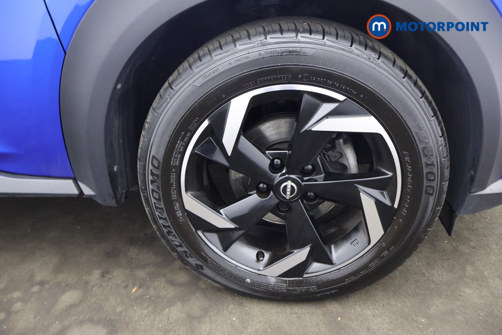 Nissan Juke N-Connecta Manual Petrol SUV - Stock Number (1635819) - 13th supplementary image