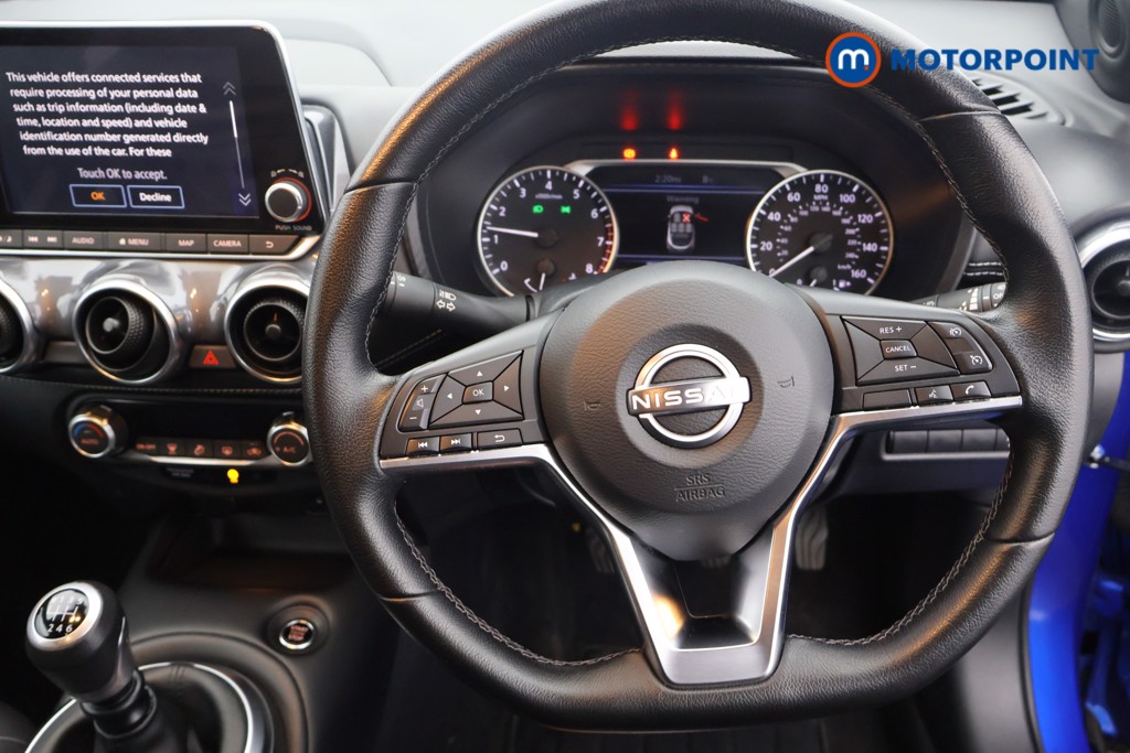Nissan Juke N-Connecta Manual Petrol SUV - Stock Number (1635819) - 1st supplementary image