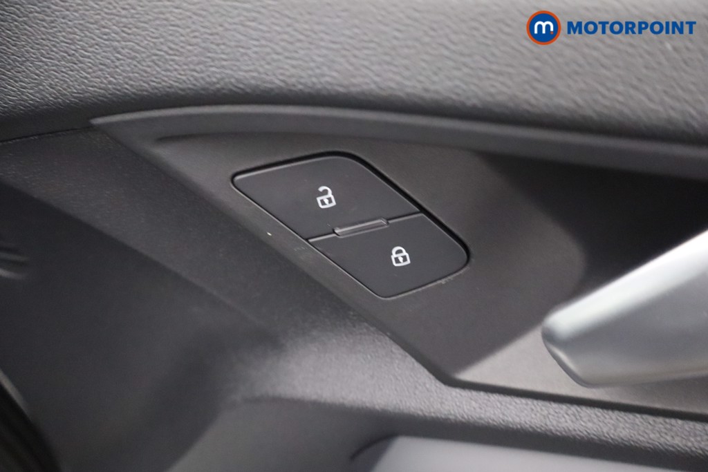 Audi A3 S Line Manual Petrol Saloon - Stock Number (1636623) - 10th supplementary image