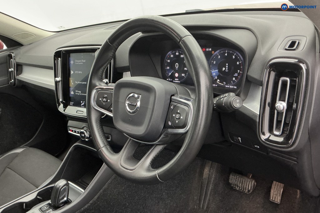 Volvo Xc40 Momentum Automatic Petrol SUV - Stock Number (1636884) - 8th supplementary image
