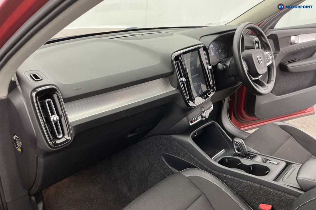 Volvo Xc40 Momentum Automatic Petrol SUV - Stock Number (1636884) - 9th supplementary image