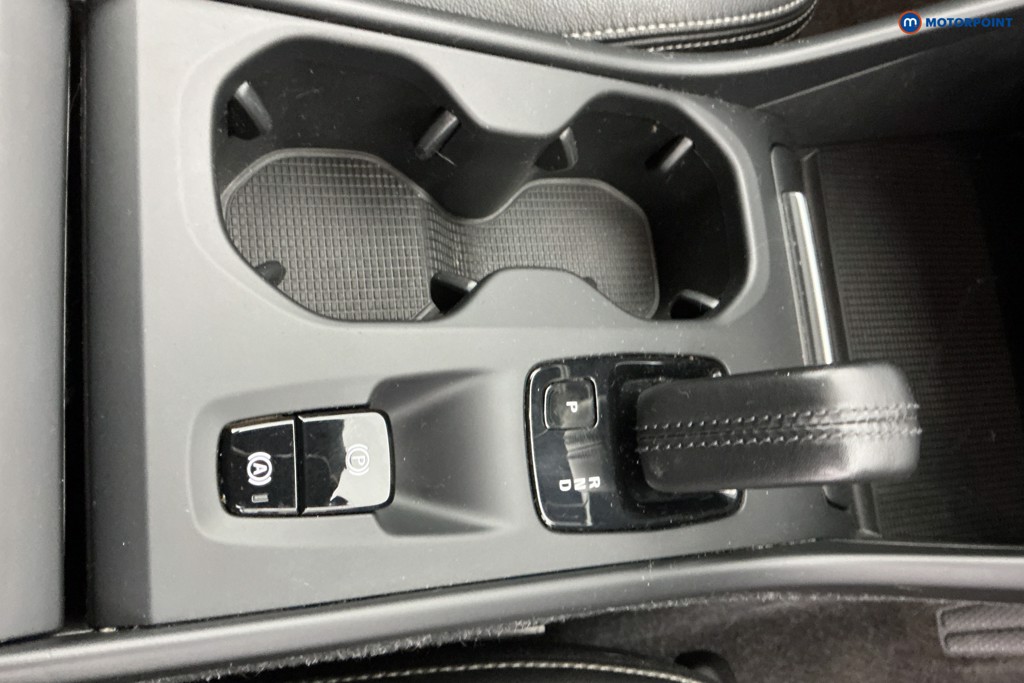 Volvo Xc40 Momentum Automatic Petrol SUV - Stock Number (1636884) - 14th supplementary image