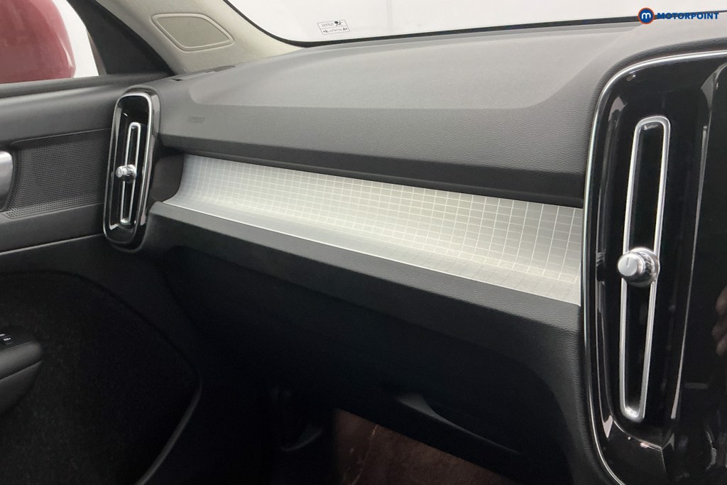 Volvo Xc40 Momentum Automatic Petrol SUV - Stock Number (1636884) - 17th supplementary image