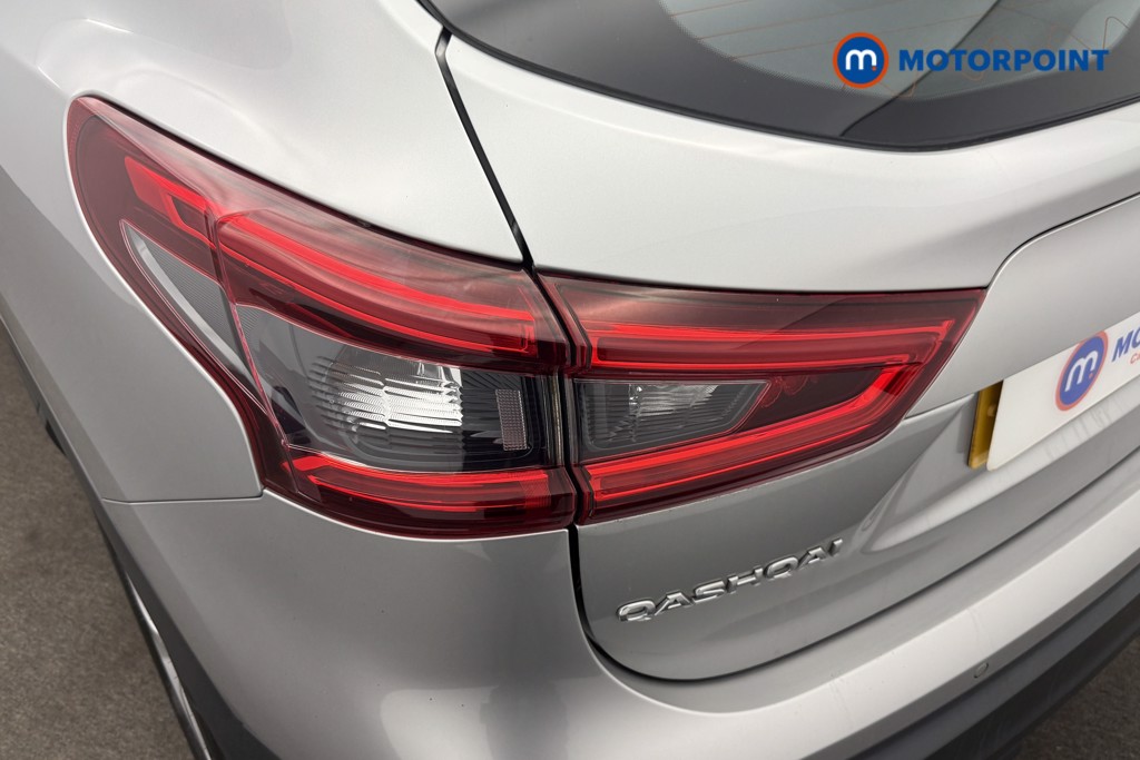 Nissan Qashqai Acenta Premium Manual Petrol SUV - Stock Number (1636955) - 7th supplementary image