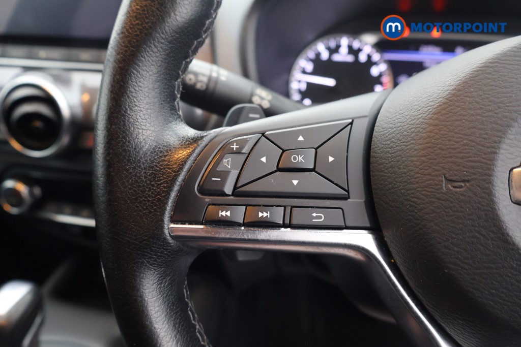 Nissan Juke N-Connecta Automatic Petrol SUV - Stock Number (1638046) - 3rd supplementary image