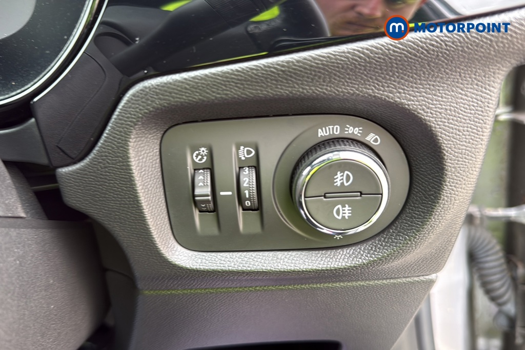 Vauxhall Corsa Sri Premium Manual Petrol Hatchback - Stock Number (1638447) - 11th supplementary image