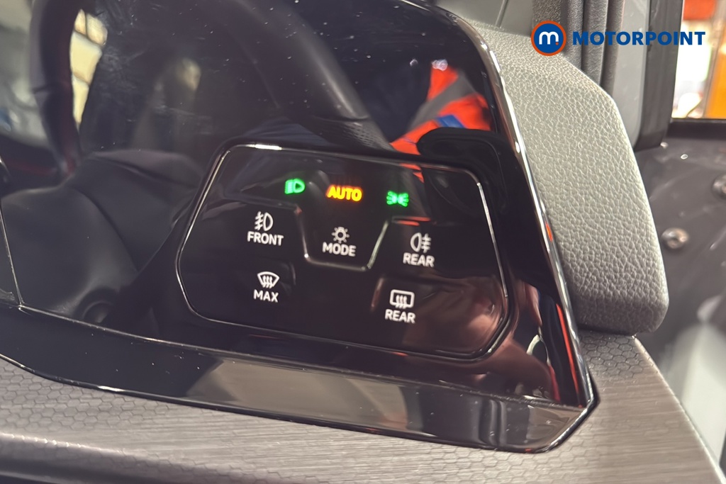 Volkswagen Golf GTI Automatic Petrol Hatchback - Stock Number (1638656) - 11th supplementary image