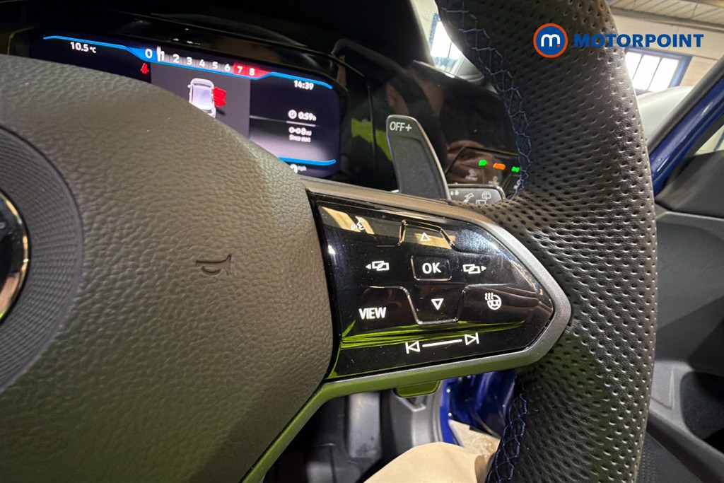 Volkswagen Golf R Automatic Petrol Hatchback - Stock Number (1639093) - 4th supplementary image