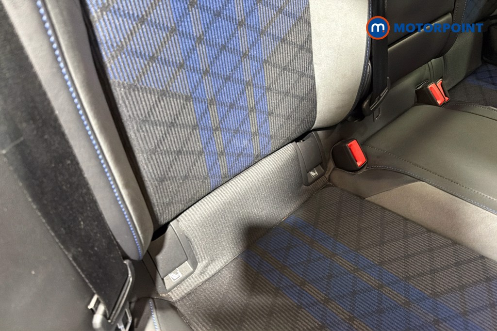 Volkswagen Golf R Automatic Petrol Hatchback - Stock Number (1639093) - 29th supplementary image